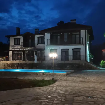 Guesthouse Gostilitsa Pensiune 4*