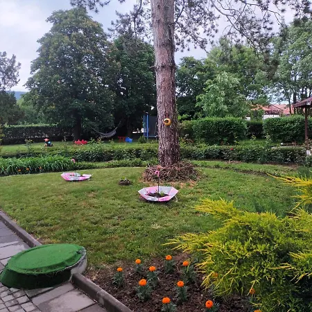 Guesthouse Gostilitsa Pensión 4*