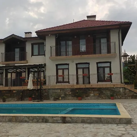 Guesthouse Gostilitsa Pensión Gostilitsa