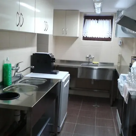 Guesthouse Gostilitsa *
