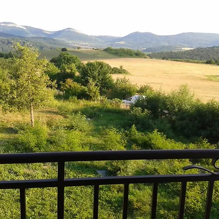 בית הארחה Guesthouse Gostilitsa Gostilitsa